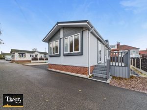 Ivy Avenue, Blackpool, FY4 3RU