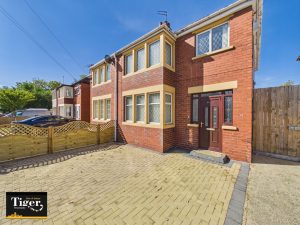 Vicarage Lane, Blackpool, FY4 4LP