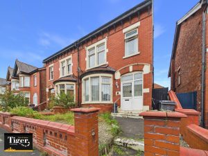Longton Road, Blackpool, FY1 4HW